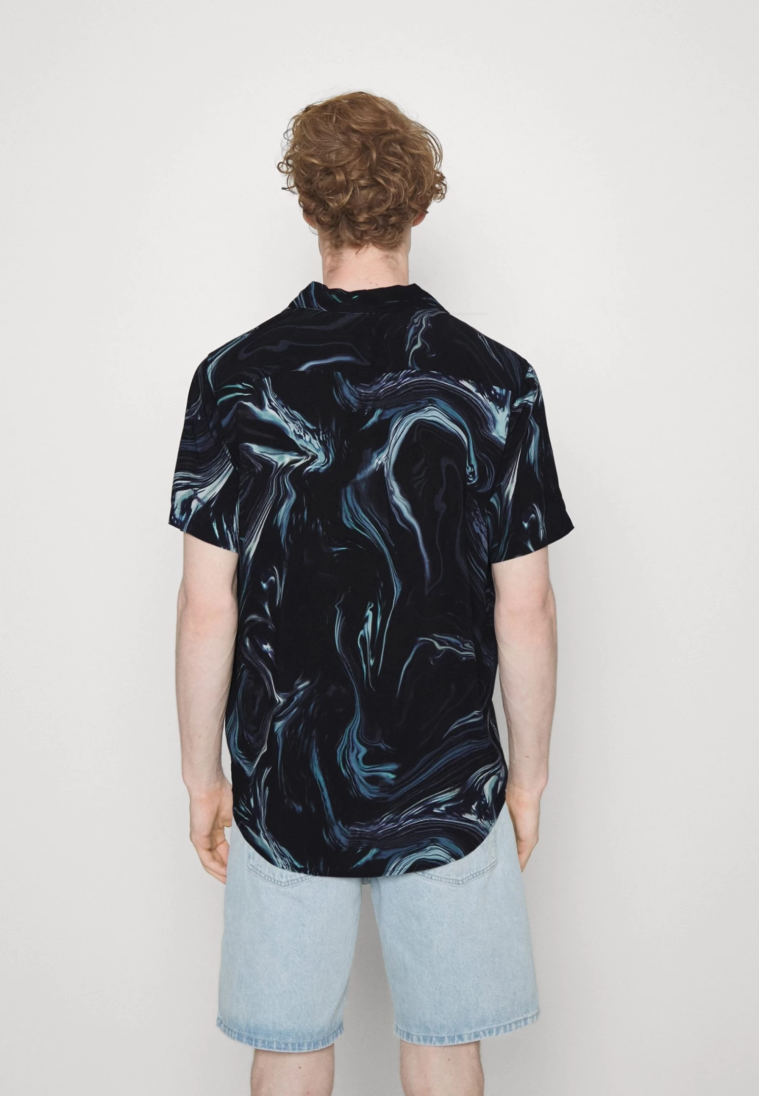 Pier One Marble Resort Unisex - Camisa - Black 5 Pier One Marble Resort Unisex - Camisa - Black - Imagen 3