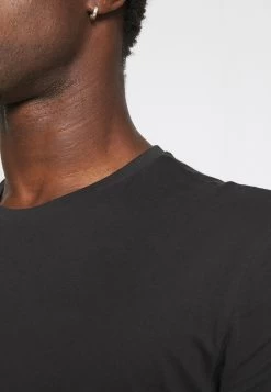 Pier One 3 Pack - Camiseta Básica - Black/Mottled Dark Grey/Bordeaux 17 Pier One 3 Pack - Camiseta Básica - Black/Mottled Dark Grey/Bordeaux -Tienda De Hombres Con Estilo 04cd6e61680f434c97b57d78f55241fd