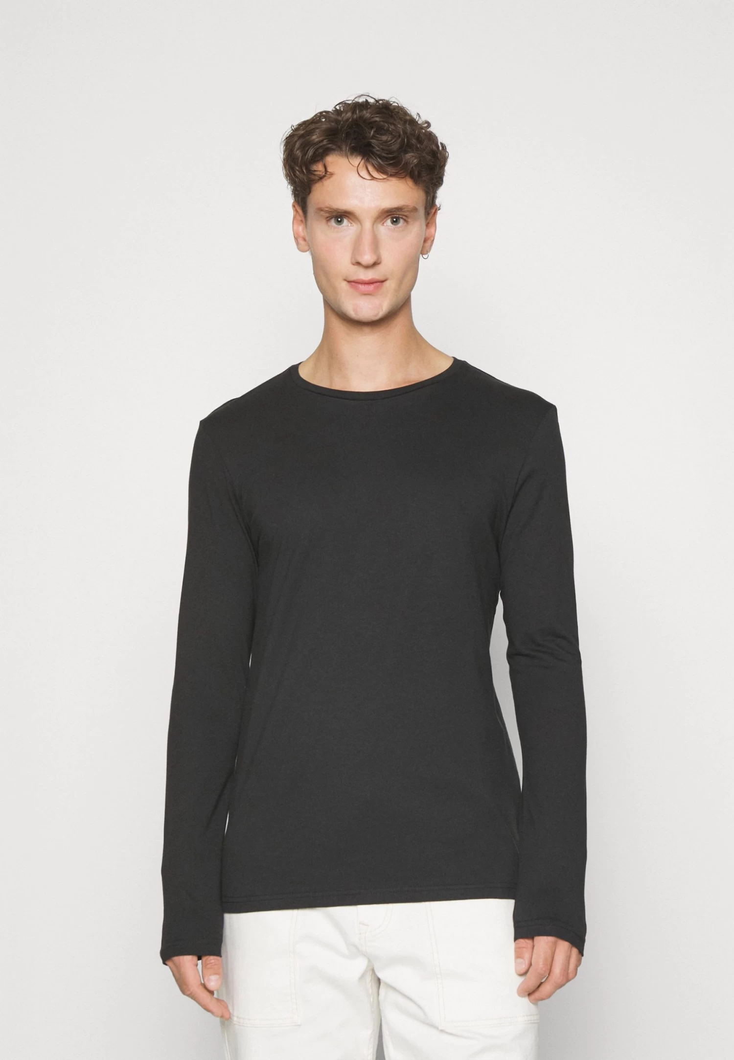 Pier One 2 Pack - Camiseta De Manga Larga - Black/Khaki 4 Pier One 2 Pack - Camiseta De Manga Larga - Black/Khaki - Imagen 2