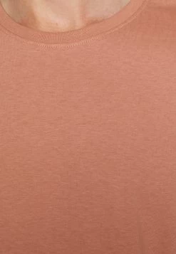 Pier One 5 Pack - Camiseta Básica - Stone/Blue/Mottled Light Grey - 17 Pier One 5 Pack - Camiseta Básica - Stone/Blue/Mottled Light Grey - -Tienda De Hombres Con Estilo 09c14af59fcb4a3885a313f71a390548