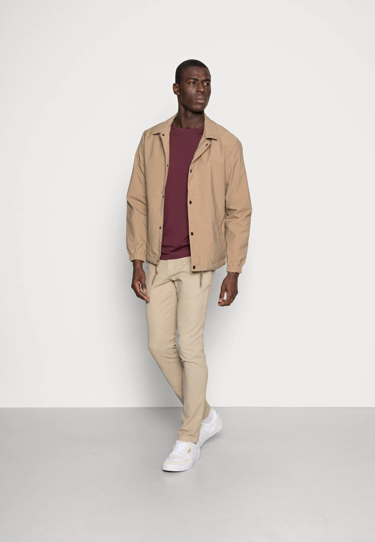 Pier One 2 Pack - Camiseta Básica - Bordeaux 3 Pier One 2 Pack - Camiseta Básica - Bordeaux