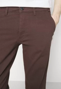 Pier One Pantalones Chinos - Dark Brown -Tienda De Hombres Con Estilo 14a3817511584a53aef75e06eb0d9f10
