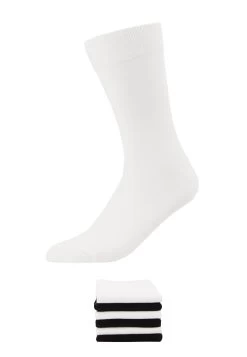 Pier One 7 Pack - Calcetines - White/Black -Tienda De Hombres Con Estilo 14ee74fff78040a385642c4a34895df4
