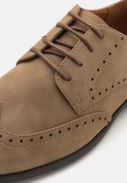 Pier One Zapatos De Vestir - Beige 13 Pier One Zapatos De Vestir - Beige -Tienda De Hombres Con Estilo 1b5eb0fbcf8a4027bad831479b4dbd0e