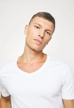 Pier One 2 Pack - Camiseta Básica - White 12 Pier One 2 Pack - Camiseta Básica - White -Tienda De Hombres Con Estilo 2464778c5d314b51b098f8e722d959b0