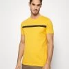 Pier One Camiseta Estampada - Yellow