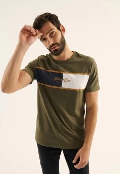 Pier One Camiseta Estampada - Olive -Tienda De Hombres Con Estilo 278a926a56ad48acac192ff4bf9a75a3