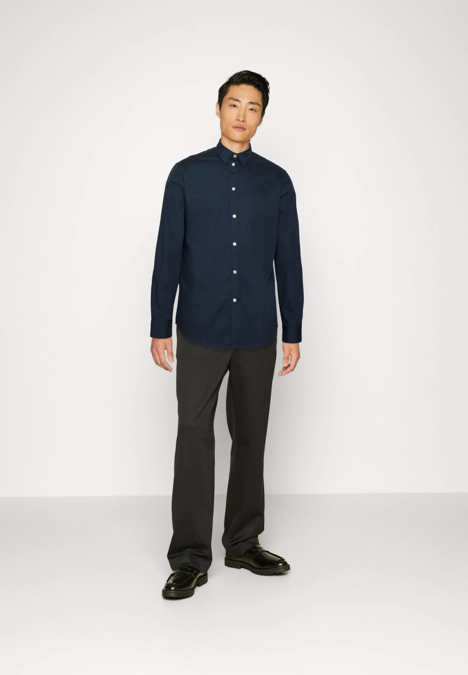 Pier One 3 Pack - Camisa Elegante - White/Light Blue/Dark Blue 3 Pier One 3 Pack - Camisa Elegante - White/Light Blue/Dark Blue