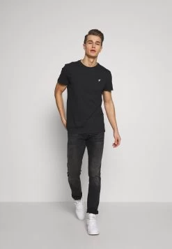 Pier One Camiseta Básica - Black -Tienda De Hombres Con Estilo 2bab25c9ae004387a0d6cc7bc5dca51a