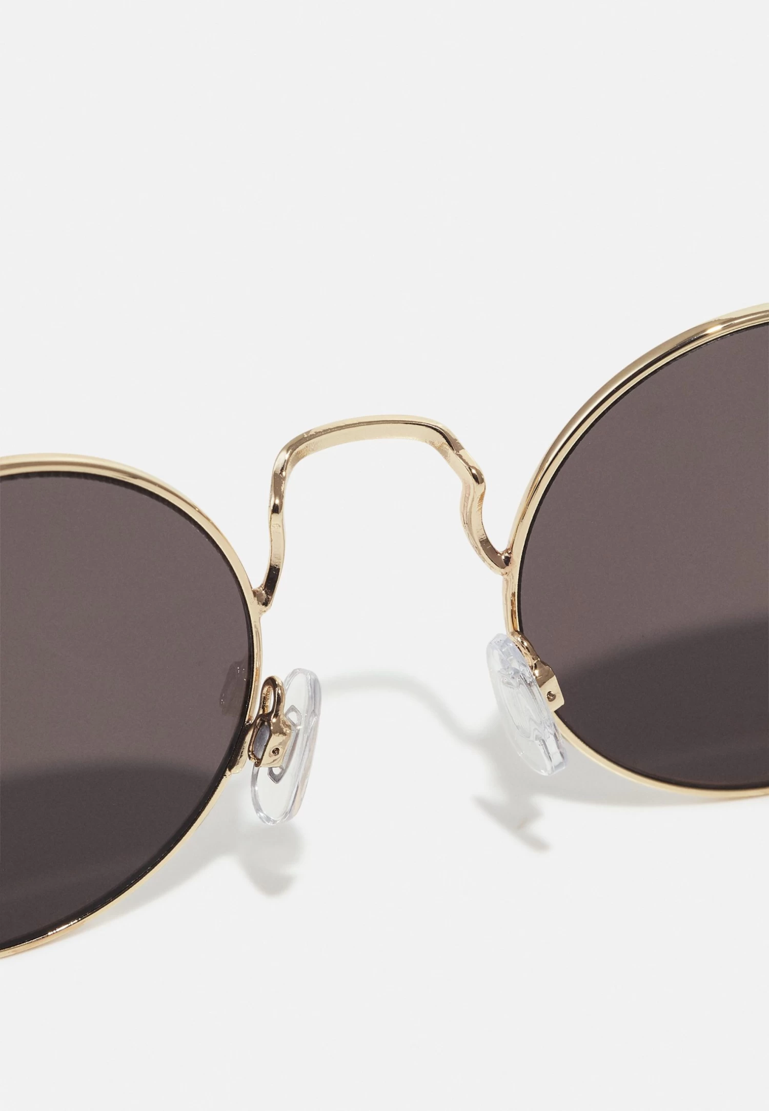 Pier One Unisex - Gafas De Sol - Gold-Coloured/Black 5 Pier One Unisex - Gafas De Sol - Gold-Coloured/Black - Imagen 3