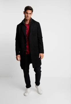 Pier One Abrigo Clásico - Black 10 Pier One Abrigo Clásico - Black -Tienda De Hombres Con Estilo 3010fca4ed984580b242f2ff85d05f1d