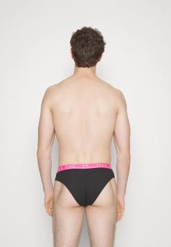 Pier One Branded Waistband Briefs 3 Pack - Braguitas - Black -Tienda De Hombres Con Estilo 3682ff2528e6498b8568602b0999eeb1