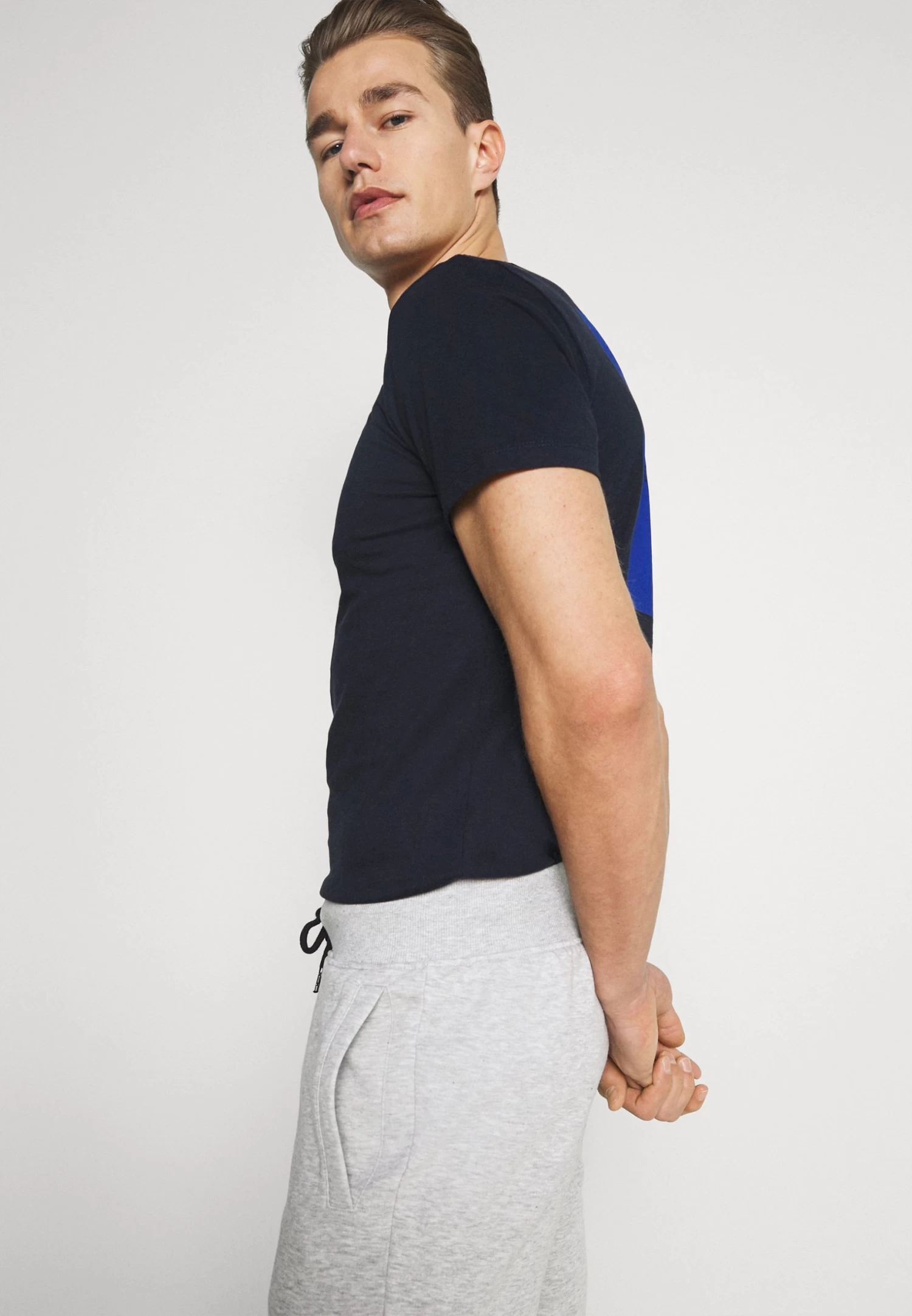 Pier One 2 Pack - Shorts - Mottled Light Grey/Dark Blue 7 Pier One 2 Pack - Shorts - Mottled Light Grey/Dark Blue - Imagen 5