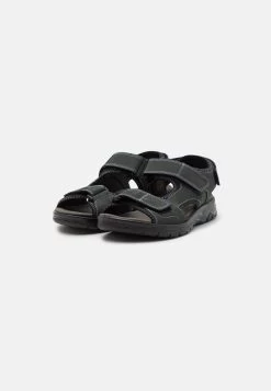 Pier One Sandalias De Senderismo - Black -Tienda De Hombres Con Estilo 3c050b2660b44801b0a8e8d333115819