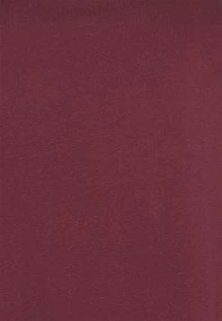 Pier One 7 Pack - Camiseta Básica - Black /Green /Bordeaux -Tienda De Hombres Con Estilo 4045e883c05c4f409dd98c2520dda1fa