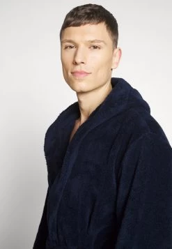 Pier One Albornoz - Dark Blue 12 Pier One Albornoz - Dark Blue -Tienda De Hombres Con Estilo 41cb914371934a1bb7fd15e05e23e4bb