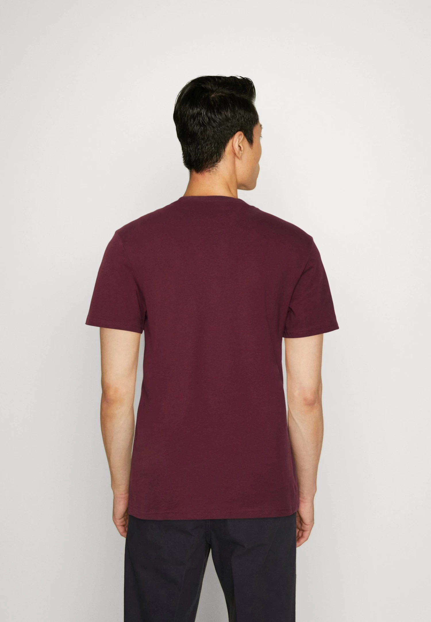 Pier One 5 Pack - Camiseta Básica - Dark Blue/Pink/Off-White 5 Pier One 5 Pack - Camiseta Básica - Dark Blue/Pink/Off-White - Imagen 3