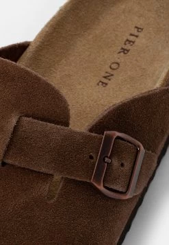 Pier One Leather Unisex - Pantuflas - Brown -Tienda De Hombres Con Estilo 47364cdc1dcd4794860a5f6810594e6c