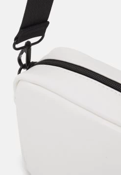 Pier One Bandolera - Off-White 9 Pier One Bandolera - Off-White -Tienda De Hombres Con Estilo 4aa2718ebe71449b8f79082c7615e9c0