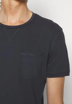 Pier One Garment Tee - Camiseta Básica - Dark Blue -Tienda De Hombres Con Estilo 4c19e0769c0845c8850e7b85a7aad063