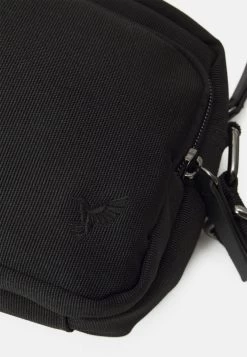 Pier One Bandolera - Black -Tienda De Hombres Con Estilo 4da423d576d64a8280fe78262ca537e5