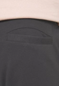 Pier One Pantalones Deportivos - Dark Grey -Tienda De Hombres Con Estilo 4dba7bd6995145a9b07e0b61cdb4749a