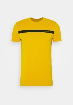 Pier One Camiseta Estampada - Yellow -Tienda De Hombres Con Estilo 5ae44b0e3455438a981b5924c6452fc0