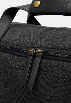 Pier One Unisex - Bolsa De Fin De Semana - Black -Tienda De Hombres Con Estilo 60f9f9e132e4440ca71074fbbc2c6f99