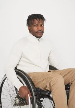 Pier One Chaqueta De Punto - Off White 13 Pier One Chaqueta De Punto - Off White -Tienda De Hombres Con Estilo 71d3668adaf443ab9b811ddde92452be