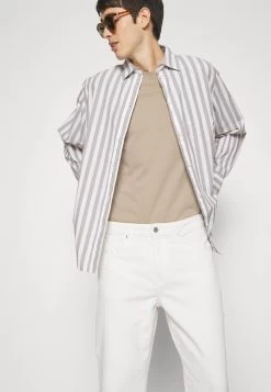 Pier One Carpenter Colored Twill- Vaqueros Rectos - Off-White 13 Pier One Carpenter Colored Twill- Vaqueros Rectos - Off-White -Tienda De Hombres Con Estilo 77b17a64a879489bb9510906e2f8dbc4