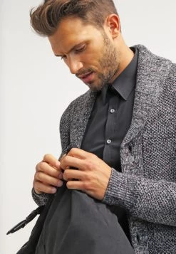 Pier One Chaqueta De Punto - Dark Grey Melange 13 Pier One Chaqueta De Punto - Dark Grey Melange -Tienda De Hombres Con Estilo 7809293201514f60894637df0ef4b7a1