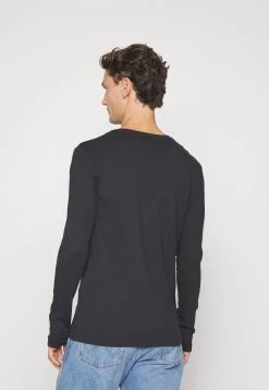 Pier One 2 Pack - Camiseta De Manga Larga - Bordeaux/Dark Blue -Tienda De Hombres Con Estilo 7a9564a8918b4b22b8f5f97c8e02eedf