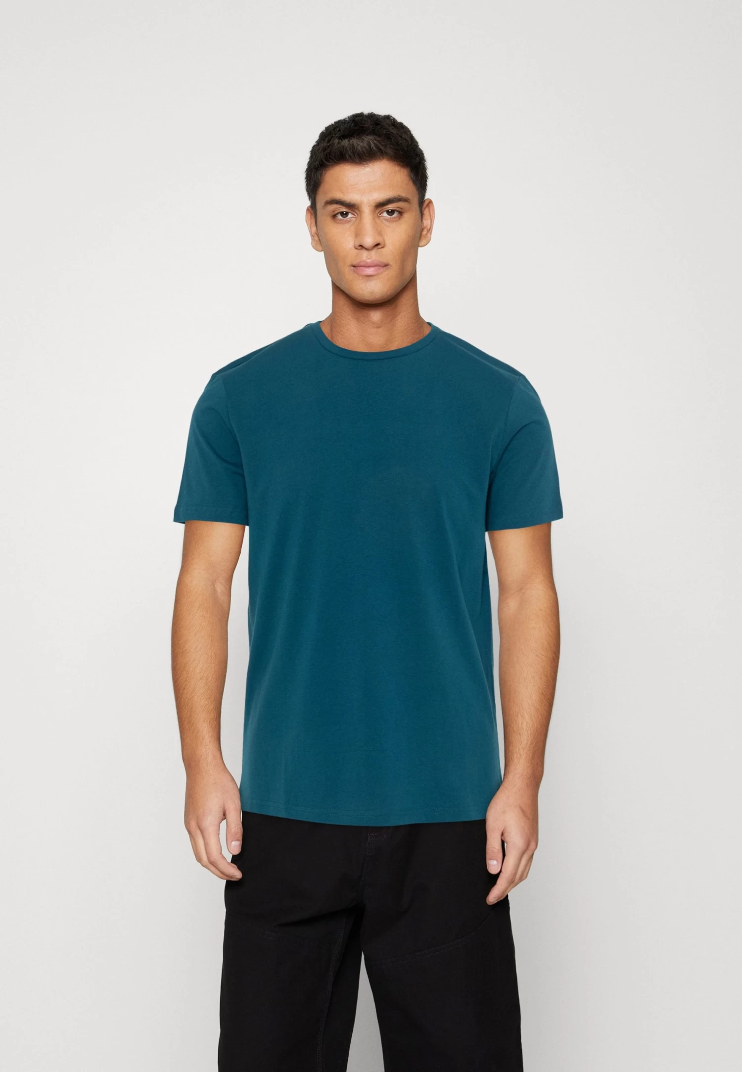 Pier One 7 Pack - Camiseta Básica - Red/Silver/Royal Blue 4 Pier One 7 Pack - Camiseta Básica - Red/Silver/Royal Blue - Imagen 2