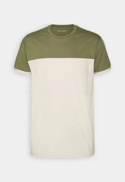 Pier One Camiseta Estampada - Khaki/Off-White 11 Pier One Camiseta Estampada - Khaki/Off-White -Tienda De Hombres Con Estilo 829422407edf48bca90300a029920a9e
