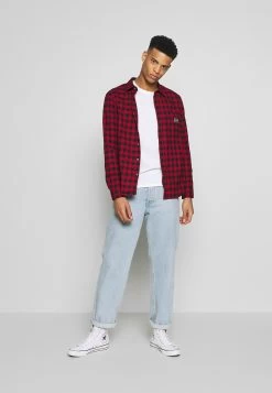 Pier One 3 Pack - Camiseta Básica -Black/ White 8 Pier One 3 Pack - Camiseta Básica -Black/ White -Tienda De Hombres Con Estilo 83a66c588c8248799b6908fdd4939512