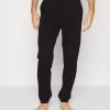 Pier One Pantalón De Pijama - Black 1 Pier One Pantalón De Pijama - Black -Tienda De Hombres Con Estilo 878fbafb674c47a58dfd052574a2cb61
