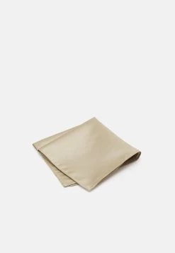 Pier One Set - Pañuelo De Bolsillo - Beige 11 Pier One Set - Pañuelo De Bolsillo - Beige -Tienda De Hombres Con Estilo 89cc99f7b8b34c698a1159fd2e93e61e