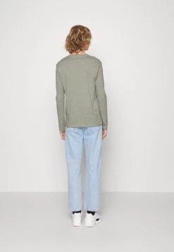 Pier One 5 Pack - Camiseta De Manga Larga - Black/Dark Blue/Stone -Tienda De Hombres Con Estilo 8c24bc676a254072a665adeab726f9f5