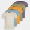 Pier One 5 Pack - Camiseta Básica - Orange/Dark Blue/Green 1 Pier One 5 Pack - Camiseta Básica - Orange/Dark Blue/Green -Tienda De Hombres Con Estilo 90b78c53f04f4dc081666ac8ae3ca1ec