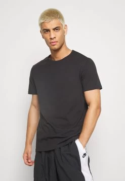 Pier One 7 Pack - Camiseta Básica - Black -Tienda De Hombres Con Estilo 95b0a0bbeca8474f906c3975d47b7758