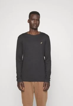 Pier One 3 Pack Unisex- Camiseta De Manga Larga - Black/Bordeaux/Dark Green -Tienda De Hombres Con Estilo 9d6009e412814683bda569a7afda7b88