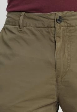 Pier One Shorts - Olive -Tienda De Hombres Con Estilo 9df77bf2be6f4ef9bde6a477a71de907