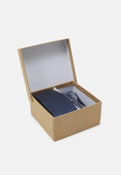 Pier One Set - Corbata - Dark Blue -Tienda De Hombres Con Estilo 9f0c9c901ffb47ccaba643bd0838aa41