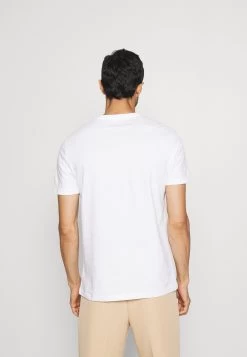 Pier One 5 Pack - Camiseta Básica - White/Black/Bordeaux 14 Pier One 5 Pack - Camiseta Básica - White/Black/Bordeaux -Tienda De Hombres Con Estilo 9f1e9f18a0014b9c9223e071e1cbbb85