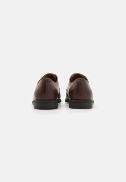 Pier One Zapatos Con Cordones - Brown 10 Pier One Zapatos Con Cordones - Brown -Tienda De Hombres Con Estilo a05fd7147bac4c2cb2b7ee5a51b2ad44