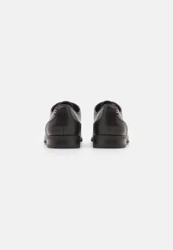 Pier One Unisex - Zapatos Con Cordones - Black 10 Pier One Unisex - Zapatos Con Cordones - Black -Tienda De Hombres Con Estilo a124d672b6ac4c629922d686c22cad66