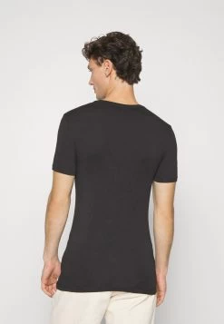 Pier One 3 Pack Muscle Fit- Camiseta Básica - Black -Tienda De Hombres Con Estilo a29305a7d8784cbba0d3247b9c204c6c