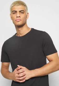 Pier One 7 Pack - Camiseta Básica - Black -Tienda De Hombres Con Estilo a537c665fcb548988df38d98a88a46a2