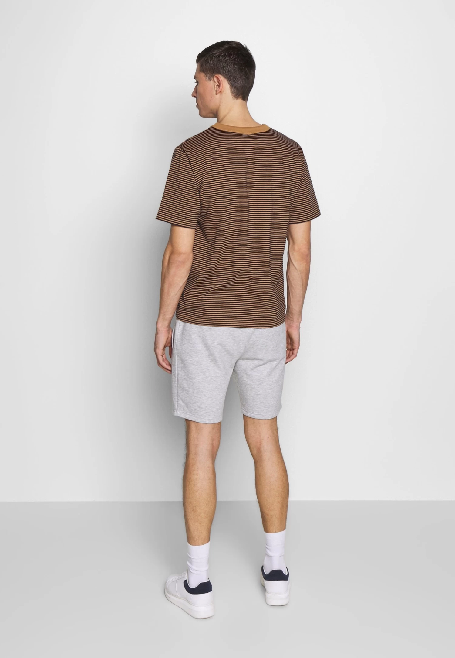 Pier One 2 Pack - Shorts -Light Grey /Black 7 Pier One 2 Pack - Shorts -Light Grey /Black - Imagen 5