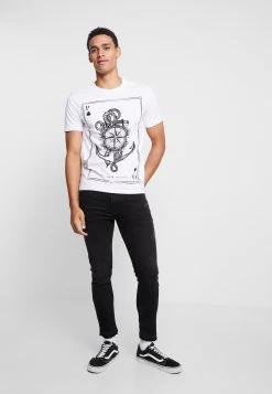 Pier One Camiseta Estampada - White -Tienda De Hombres Con Estilo a974f214ac1c43e9857e7283098d2932